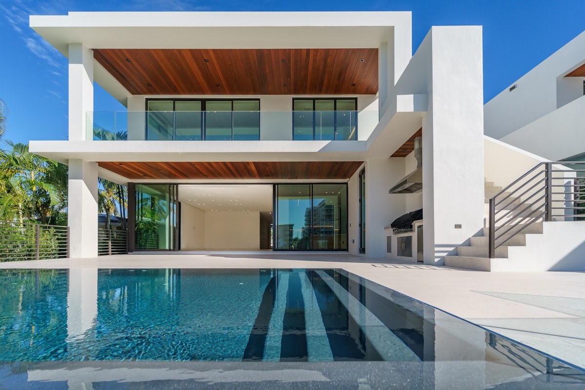 Villa de alto standing al anochecer
